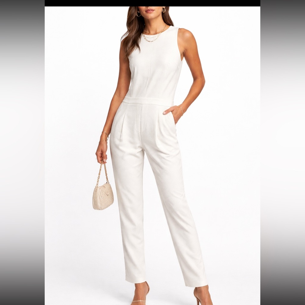 Zara Women’s White Sleeveless Jumpsuit